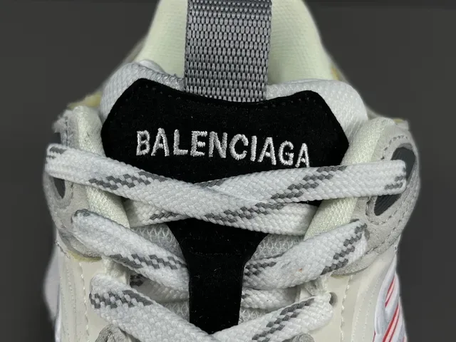 Balenciaga Track Trainer Sneakers Chunky Blanc Rouge Noir 5