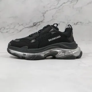 Balenciaga Triple S أحذية كاجوال أسود وفضي سميك