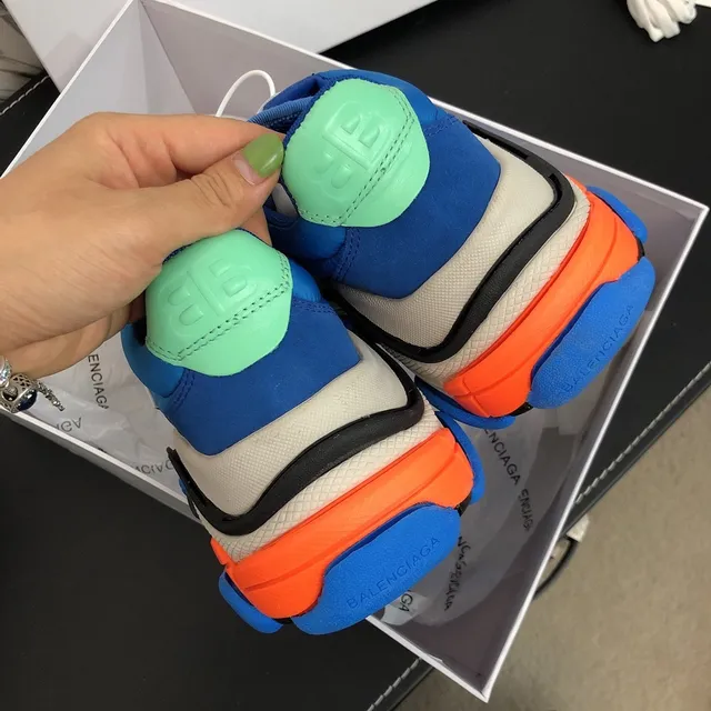 Balenciaga Triple S sneakers chunky bleu orange noir 4