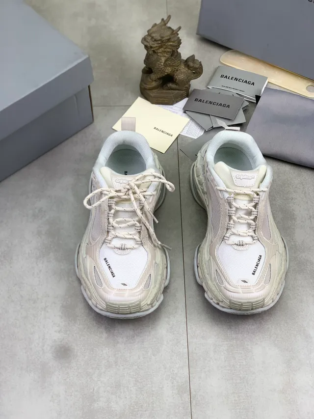 Balenciaga Triple S Off-White sneakers chunky 6
