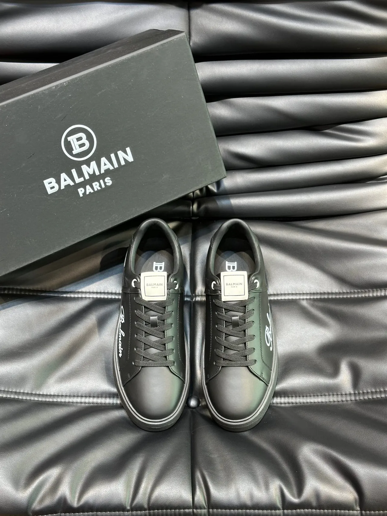 Balmain B-Court Tênis Lifestyle de Couro Preto 2