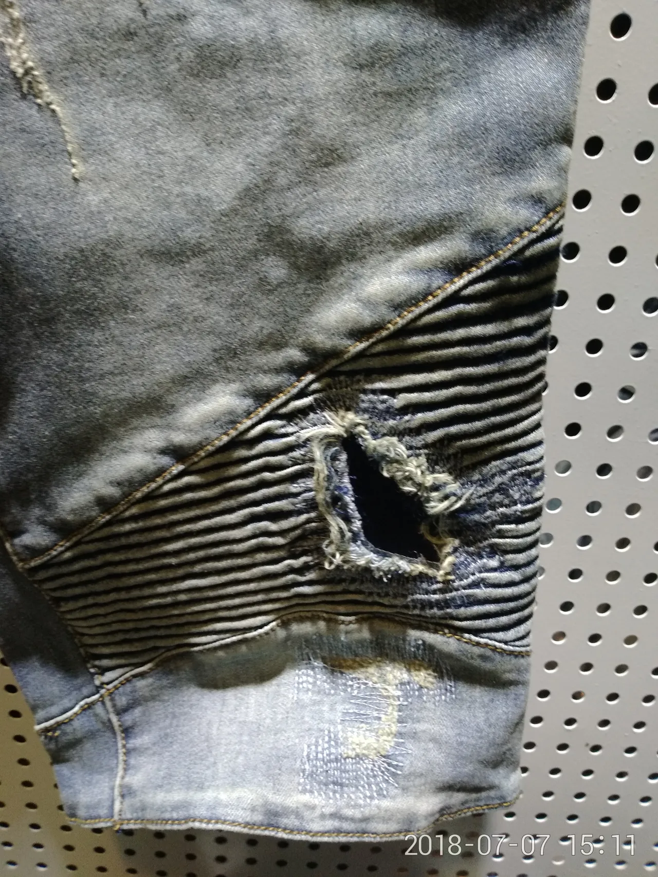Balmain شورتات جينز متضررة ستايل راكب الدراجات النارية 6
