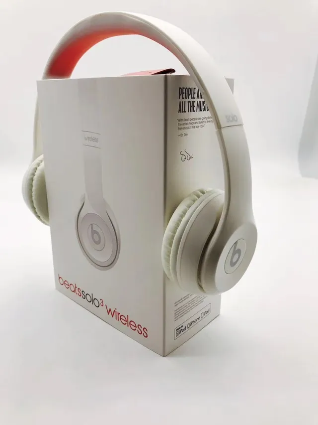Beats Solo³ Wireless White Over-ear Headphones 5