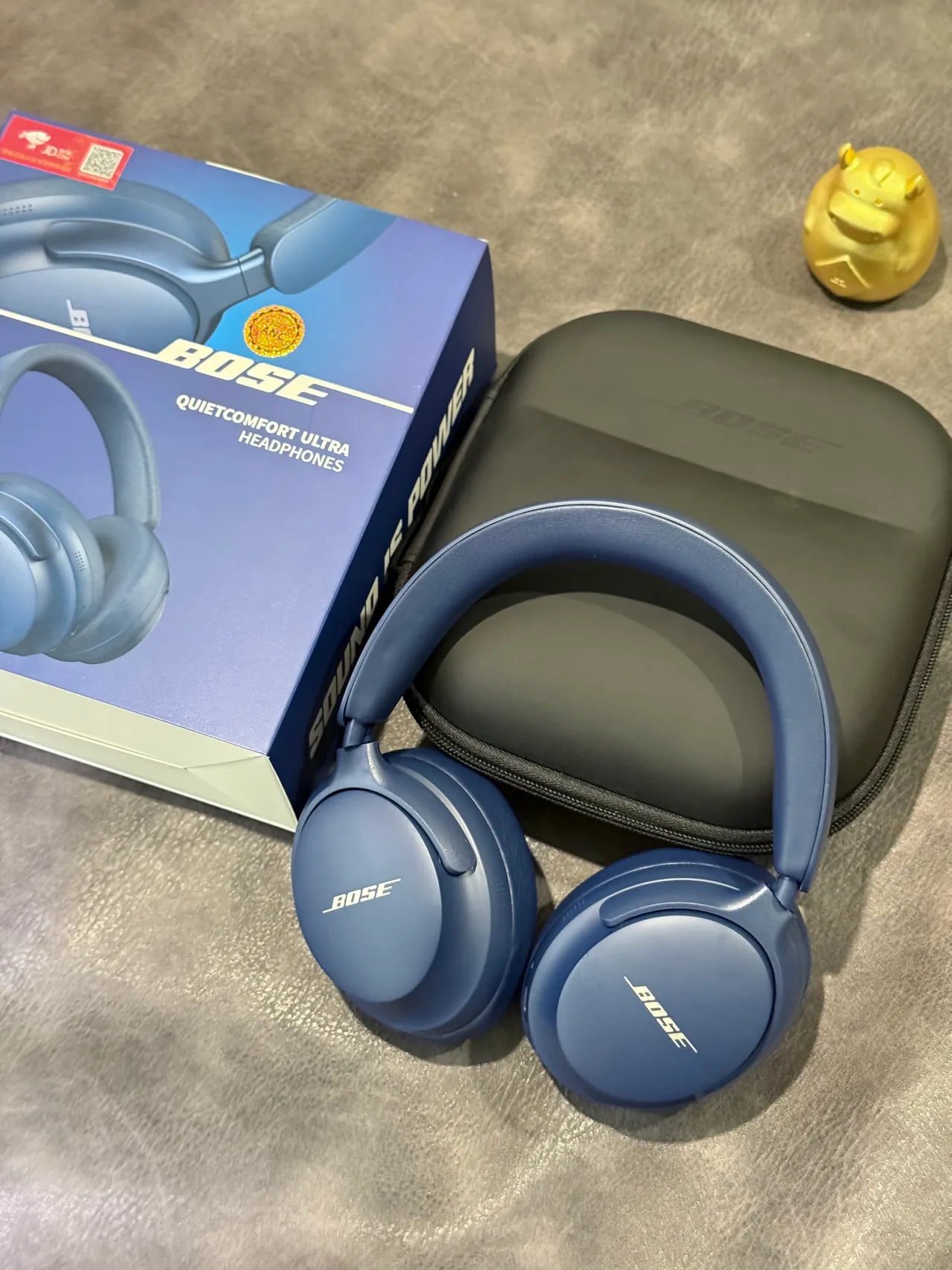 Bose QuietComfort Ultra Headphones Navy Blue Over-ear Headphones 13