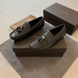 Bottega Veneta Andiamo 黑色 Intrecciato 编织皮革 流苏细节 乐福鞋
