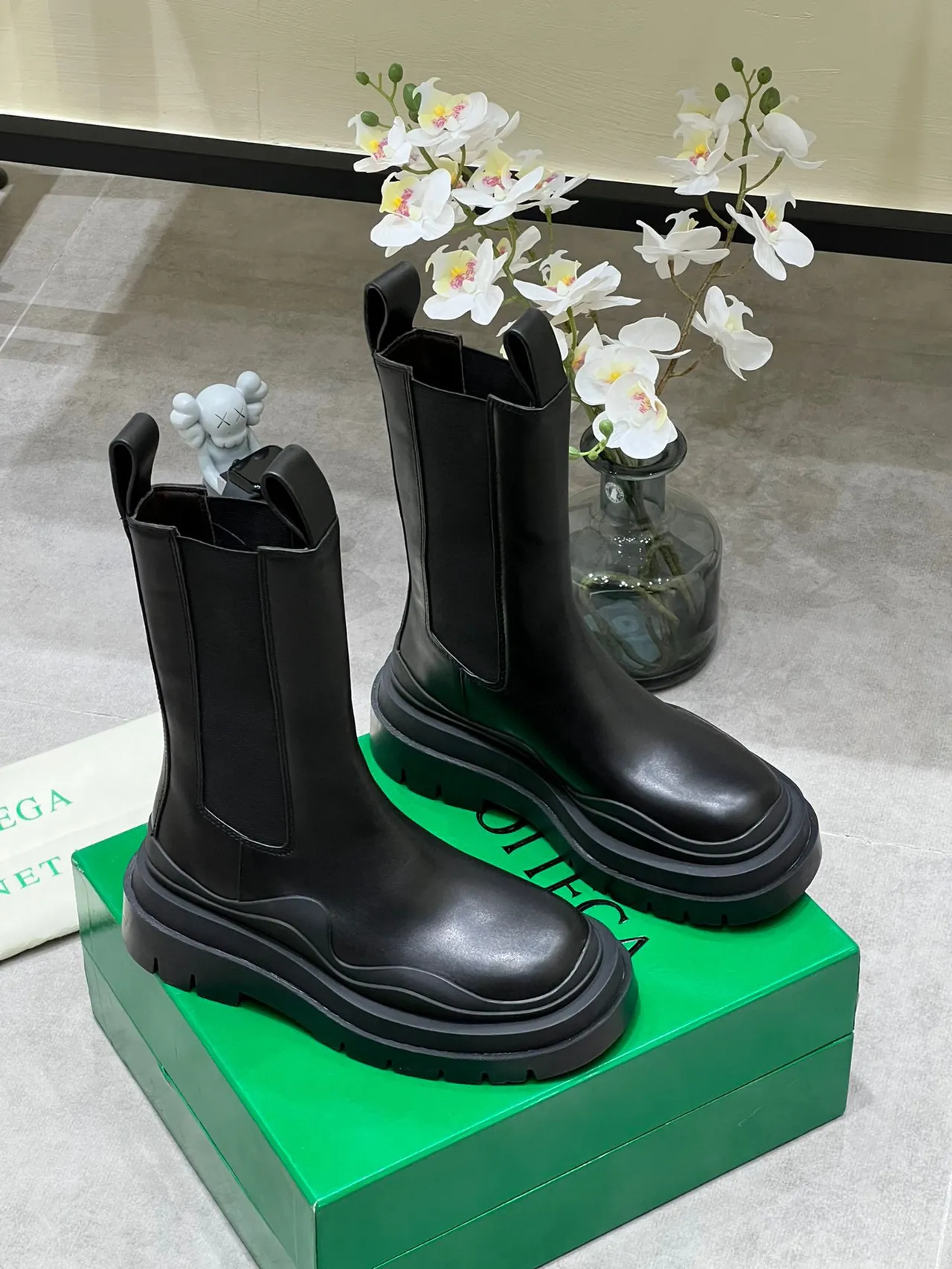 Bottega Veneta Andiamo Bottines en cuir noir à semelle épaisse 7