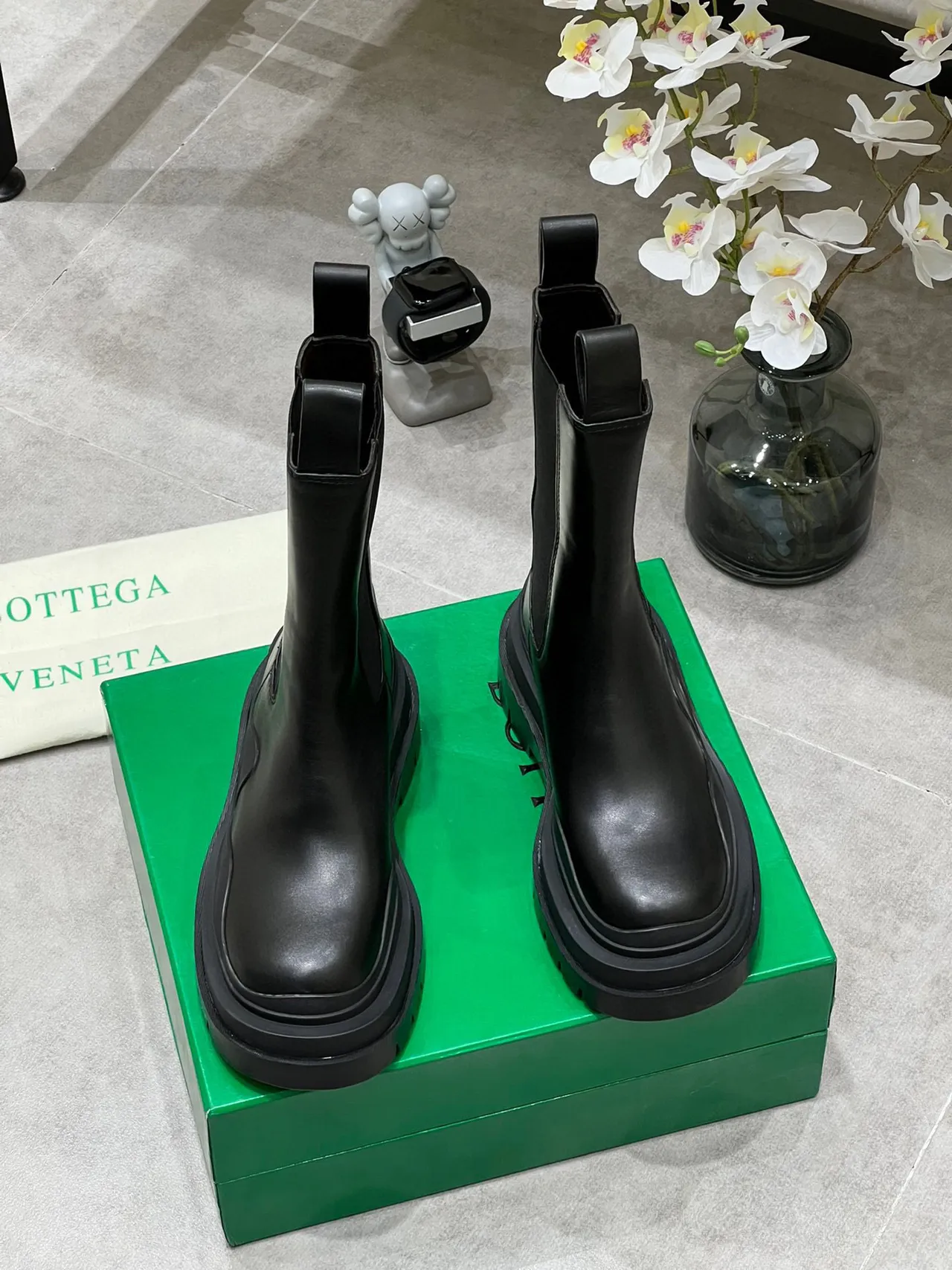 Bottega Veneta Andiamo Bottines en cuir noir à semelle épaisse 8