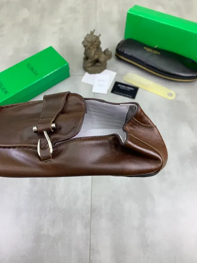 Bottega Veneta Andiamo Mocassin Marron en Cuir à Boucle 3