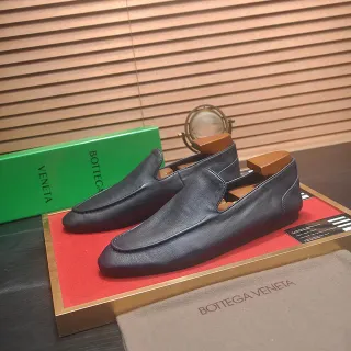 Bottega Veneta Andiamo नील चमड़े के लोफर