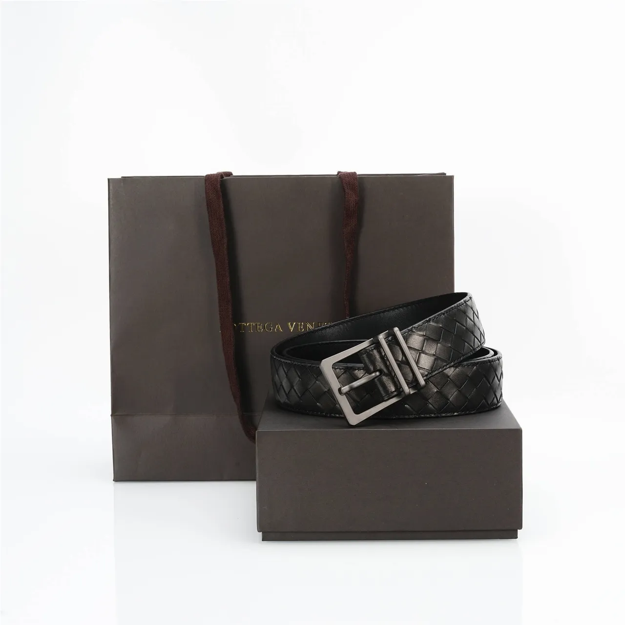Bottega Veneta Cassette Intrecciato Ceinture en cuir noir 5