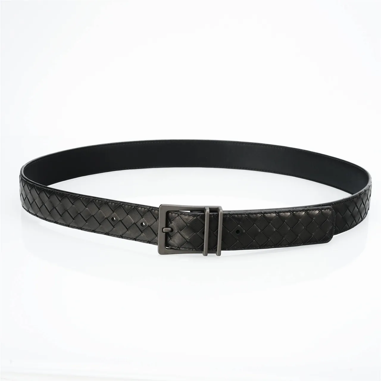 Bottega Veneta Cassette Intrecciato Ceinture en cuir noir 9
