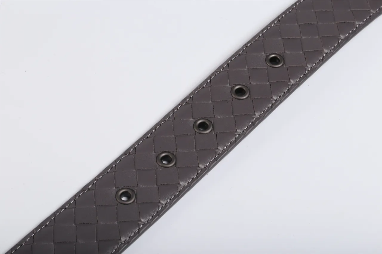 Bottega Veneta Cassette Intrecciato حزام جلدي رمادي 2