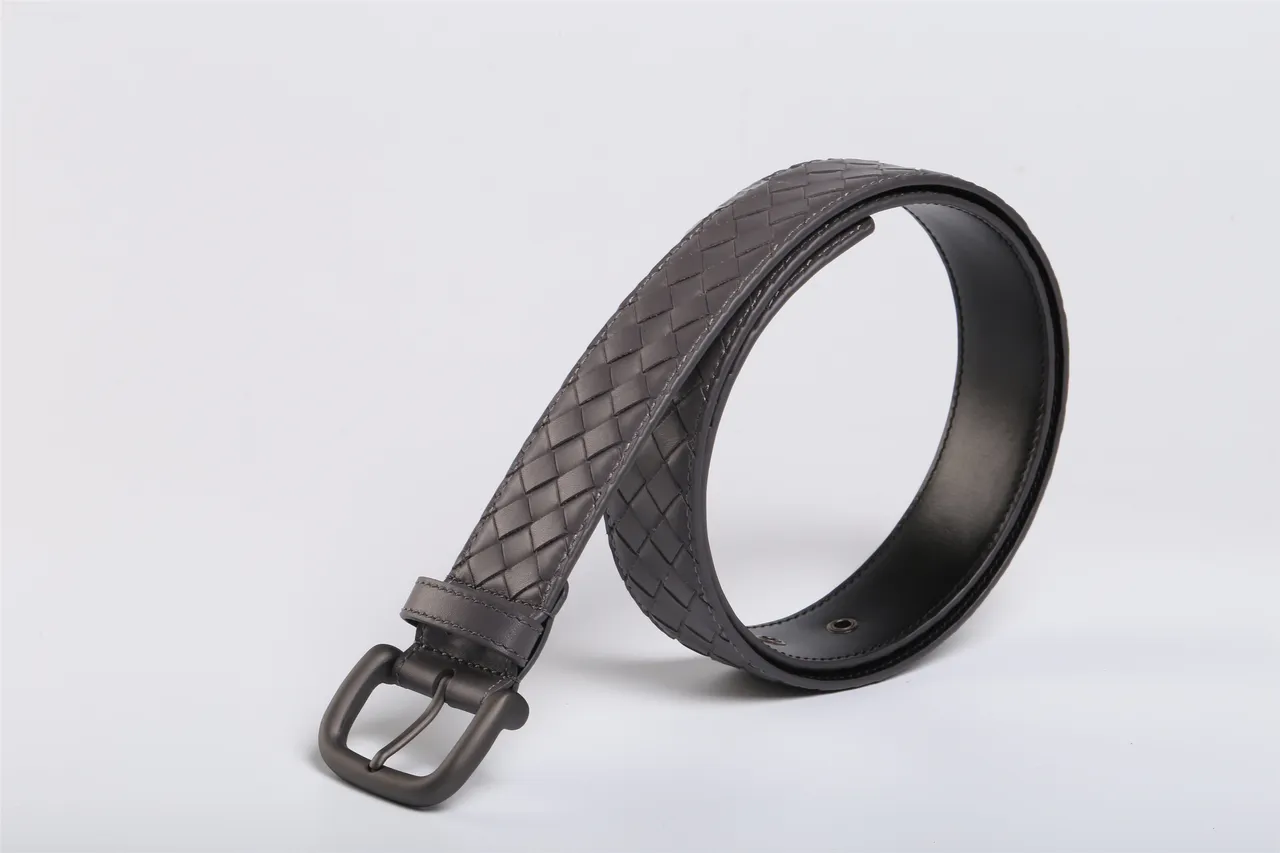 Bottega Veneta Cassette Intrecciato حزام جلدي رمادي 5