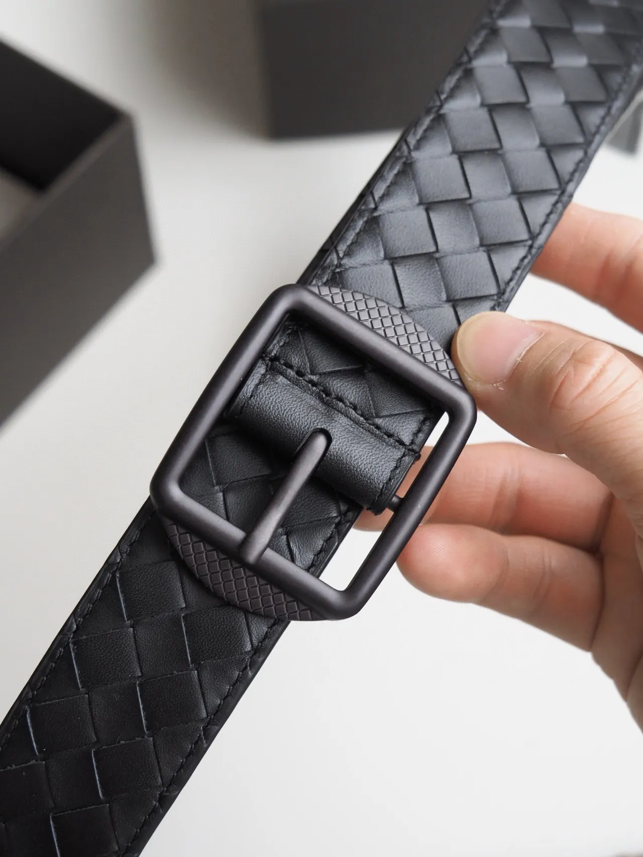 Bottega Veneta Cassette Intrecciato ceinture en cuir tressé 7