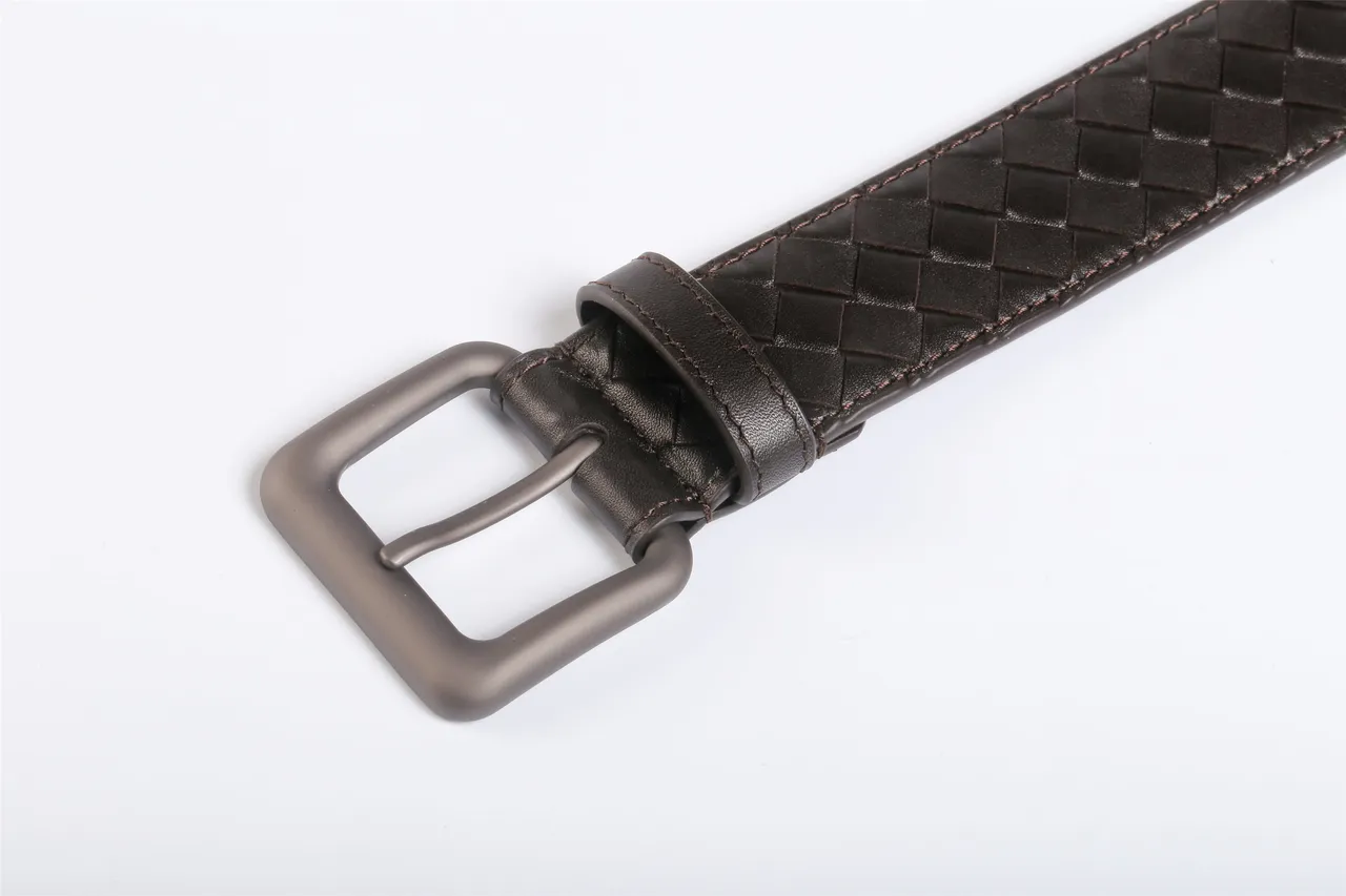 Bottega Veneta Cassette Intrecciato Ceinture en cuir tressé 3