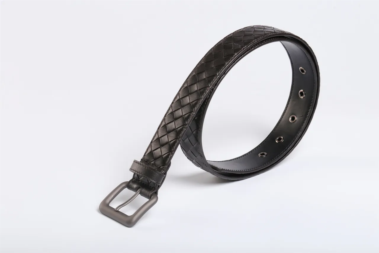 Bottega Veneta Cassette Intrecciato Ceinture en cuir tressé 5