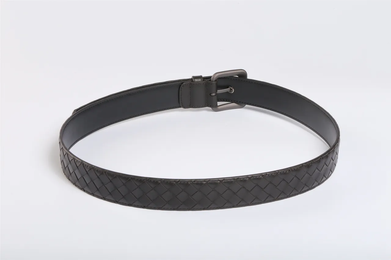 Bottega Veneta Cassette Intrecciato Ceinture en cuir tressé 6