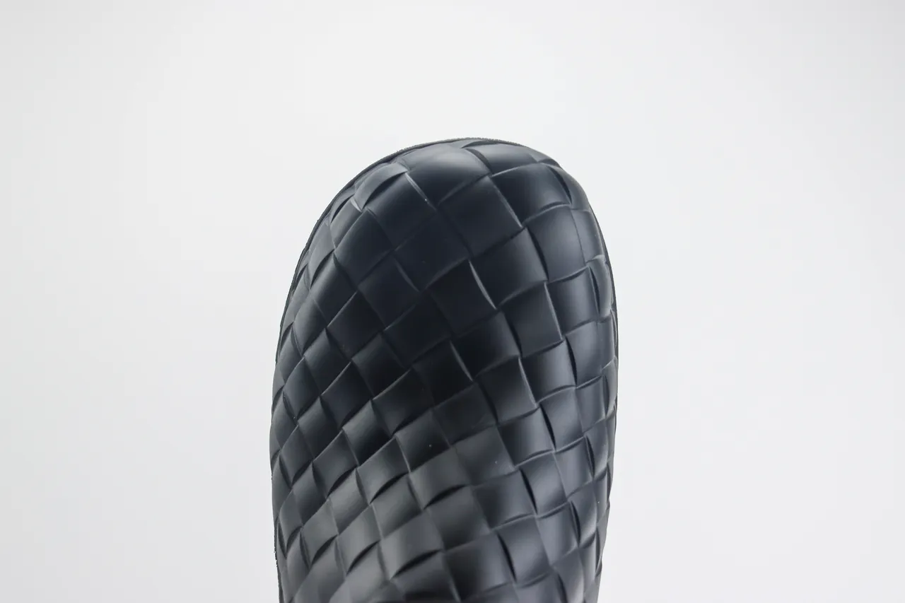 Bottega Veneta Cassette tecido preto chinelo 6