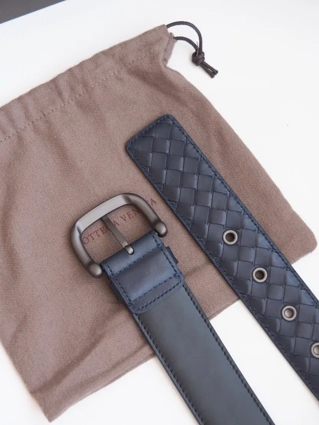 Bottega Veneta Intrecciato Cinto de Couro Azul Marinho 4