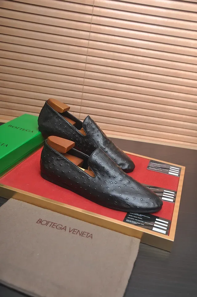 Bottega Veneta Ostrich-Textured Black Pointed-Toe Loafers 4