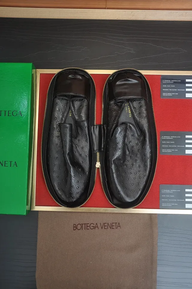Bottega Veneta Ostrich-Textured Black Pointed-Toe Loafers 5