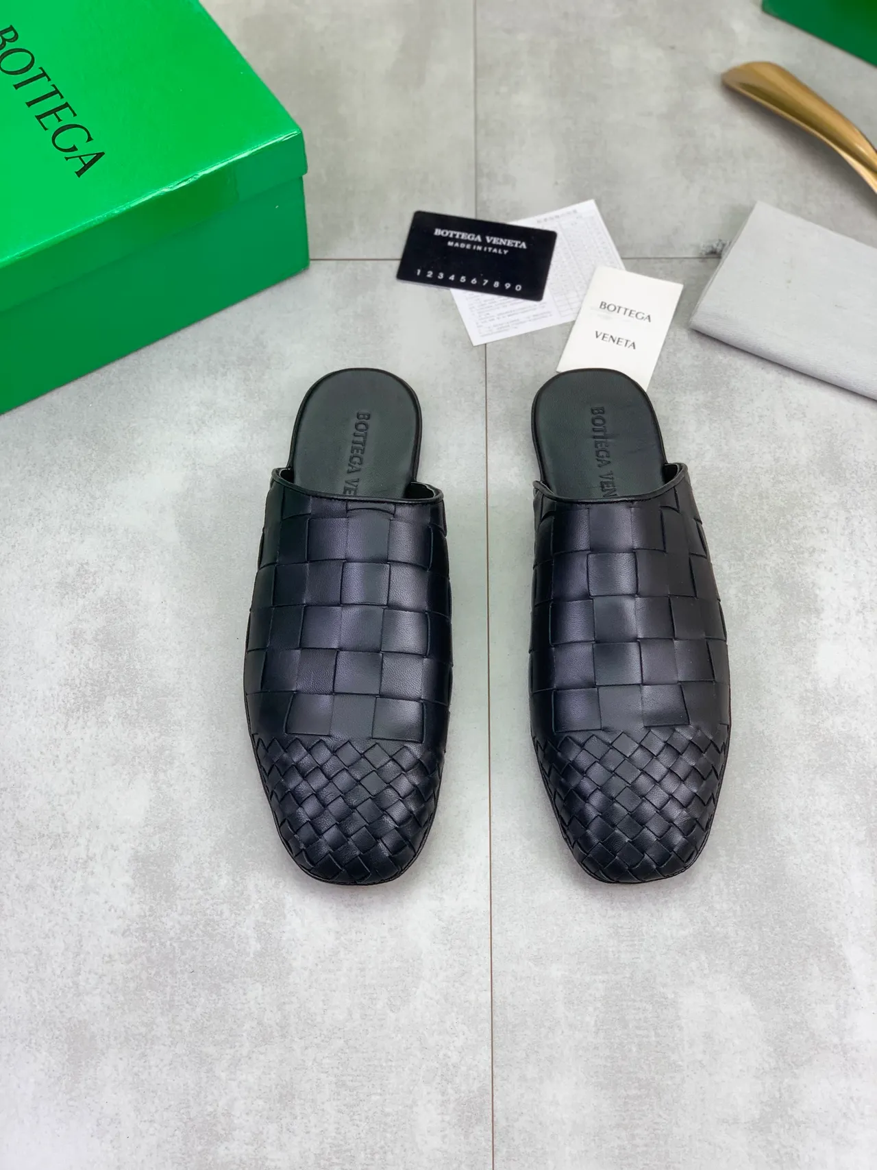 Bottega Veneta Sardine Black Intrecciato جلد منسوج أحذية كاجوال مدببة 5