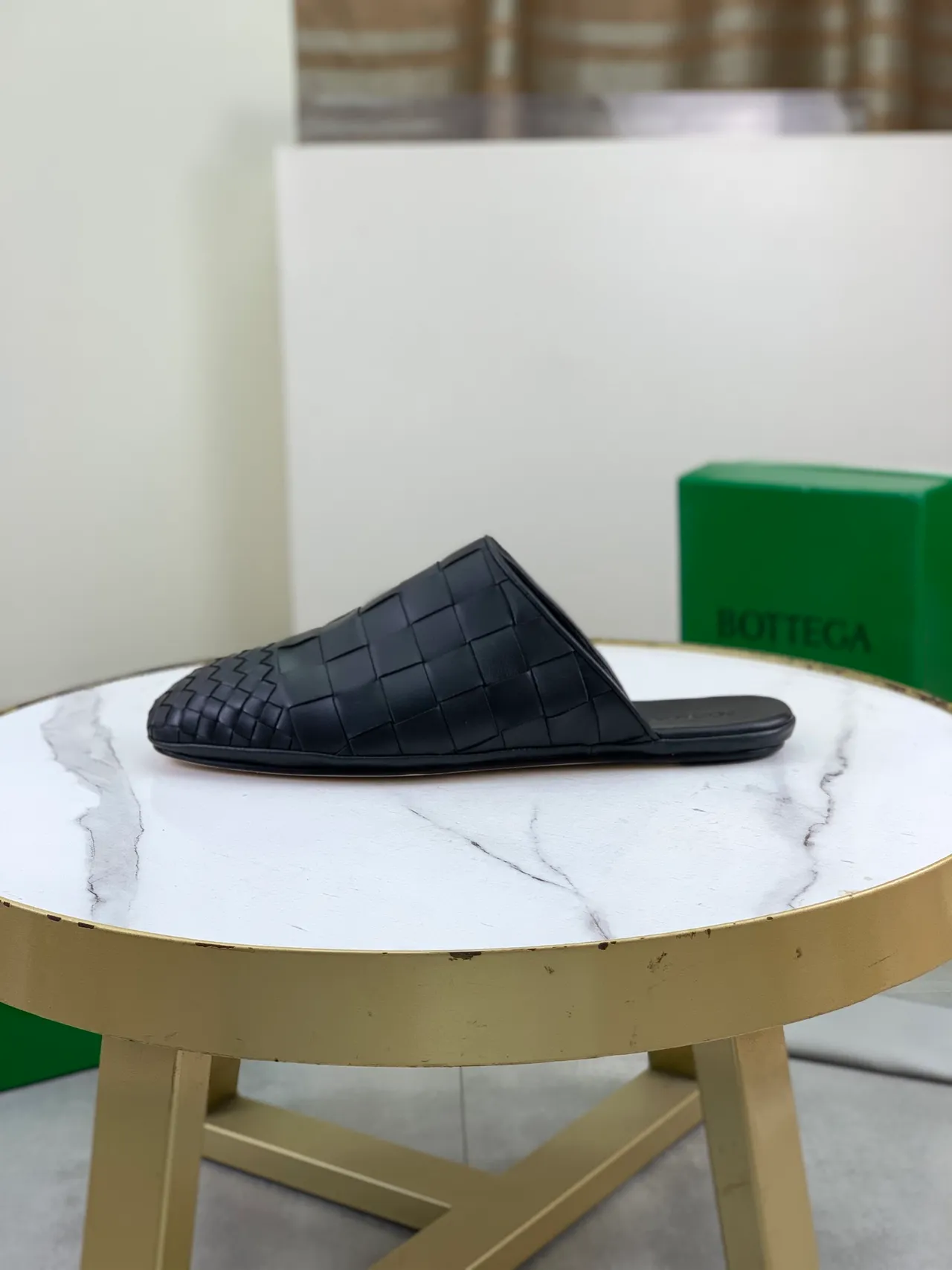 Bottega Veneta Sardine Black Intrecciato جلد منسوج أحذية كاجوال مدببة 6