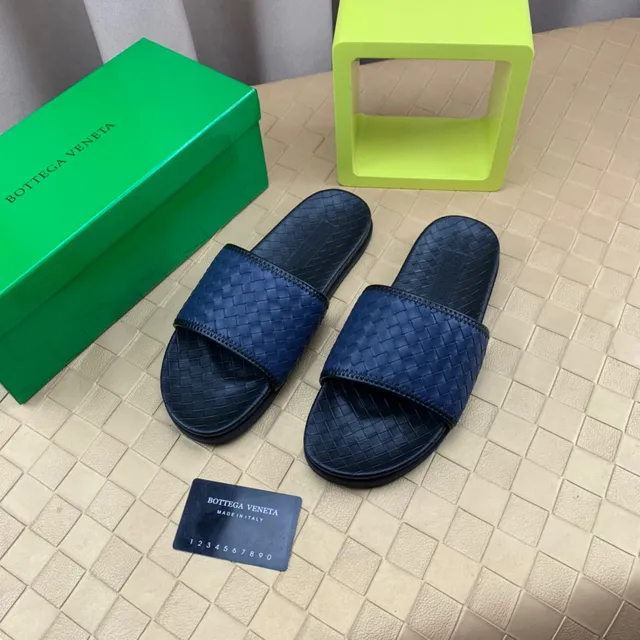 Bottega Veneta Sardine Bleu Marine Cuir Tissé Chaussons 4