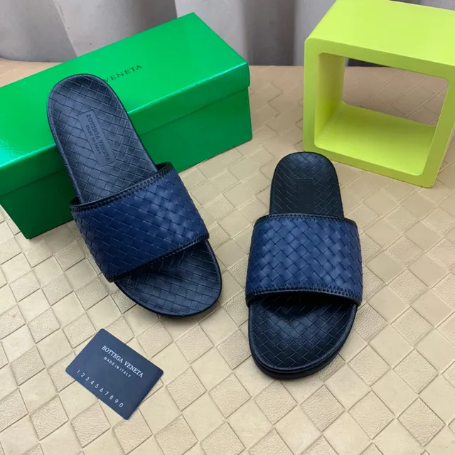 Bottega Veneta Sardine Bleu Marine Cuir Tissé Chaussons 7