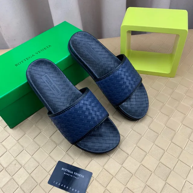 Bottega Veneta Sardine Bleu Marine Cuir Tissé Chaussons 9