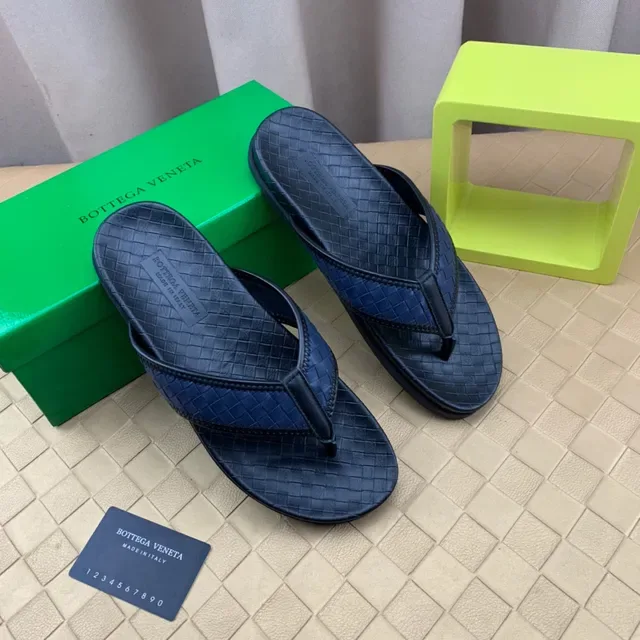 Bottega Veneta Sardine Navy Sandales Intrecciato de Cuir à sangle Thong 5