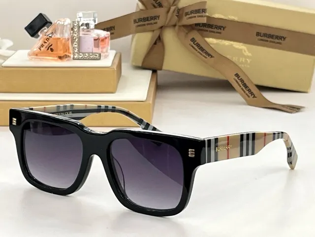 Burberry Black Gray Rectangular Acetate Frame Gold-Tone Rivet Accents Sunglasses 9