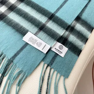 Burberry أزرق أسود كلاسيكي كاروهات بليد أطراف مفرزة شال من الكشمير