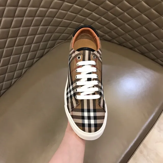 Burberry Check حذاء رياضي بيج أسود كاروه قماش كانفاس علوى مسطح سولا مطاط أبيض أسلوب حياة حذاء سنيكر 4
