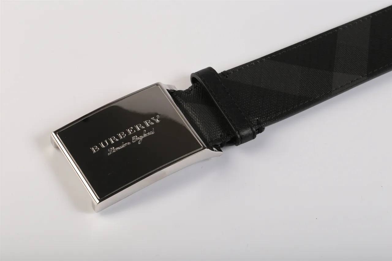 Burberry Knight কালো জ্যামিতিক চেক চামড়ার বেল্ট 3