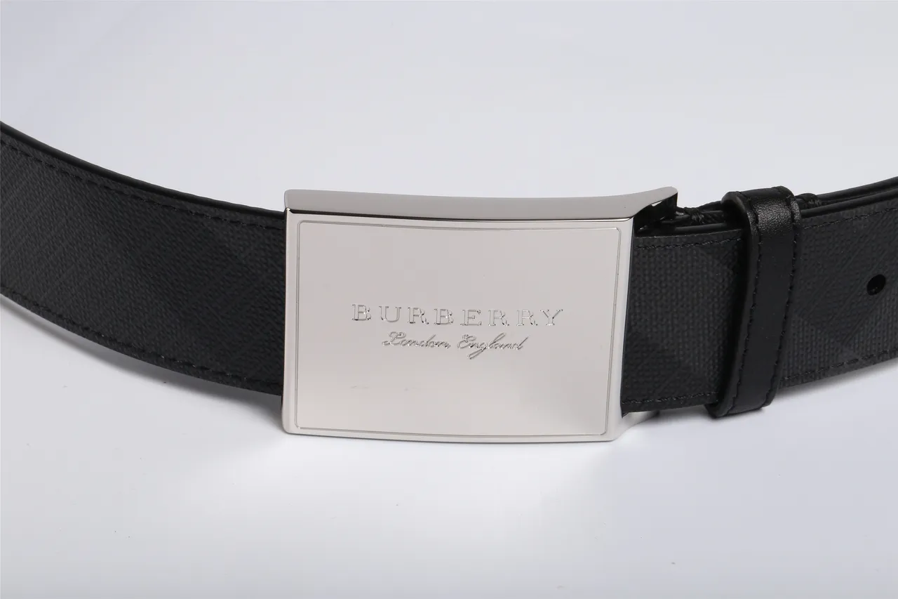 Burberry Knight কালো জ্যামিতিক চেক চামড়ার বেল্ট 7