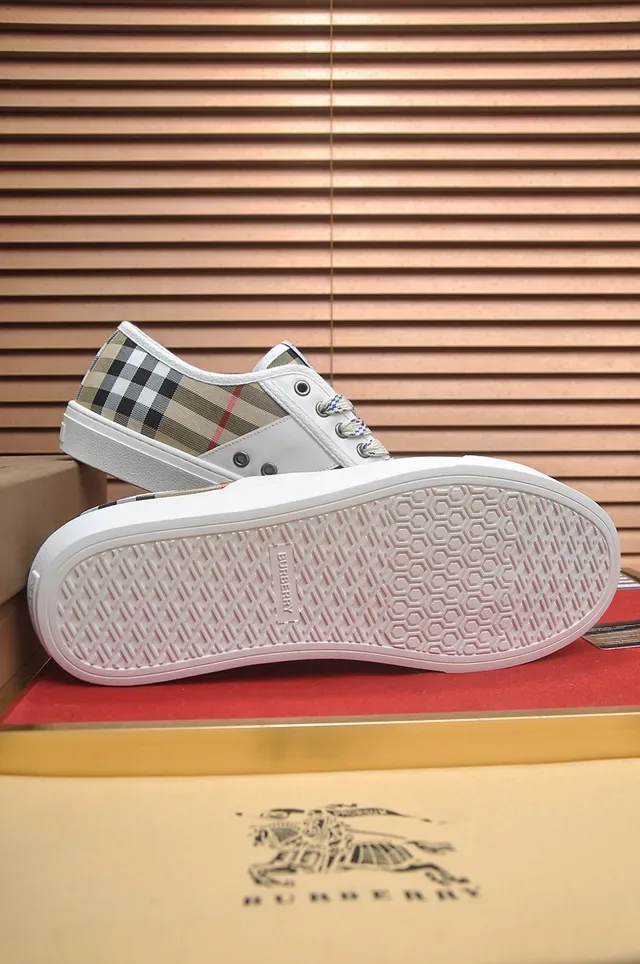 Burberry Knight Check e Couro Tênis Lifestyle Low-Top 2