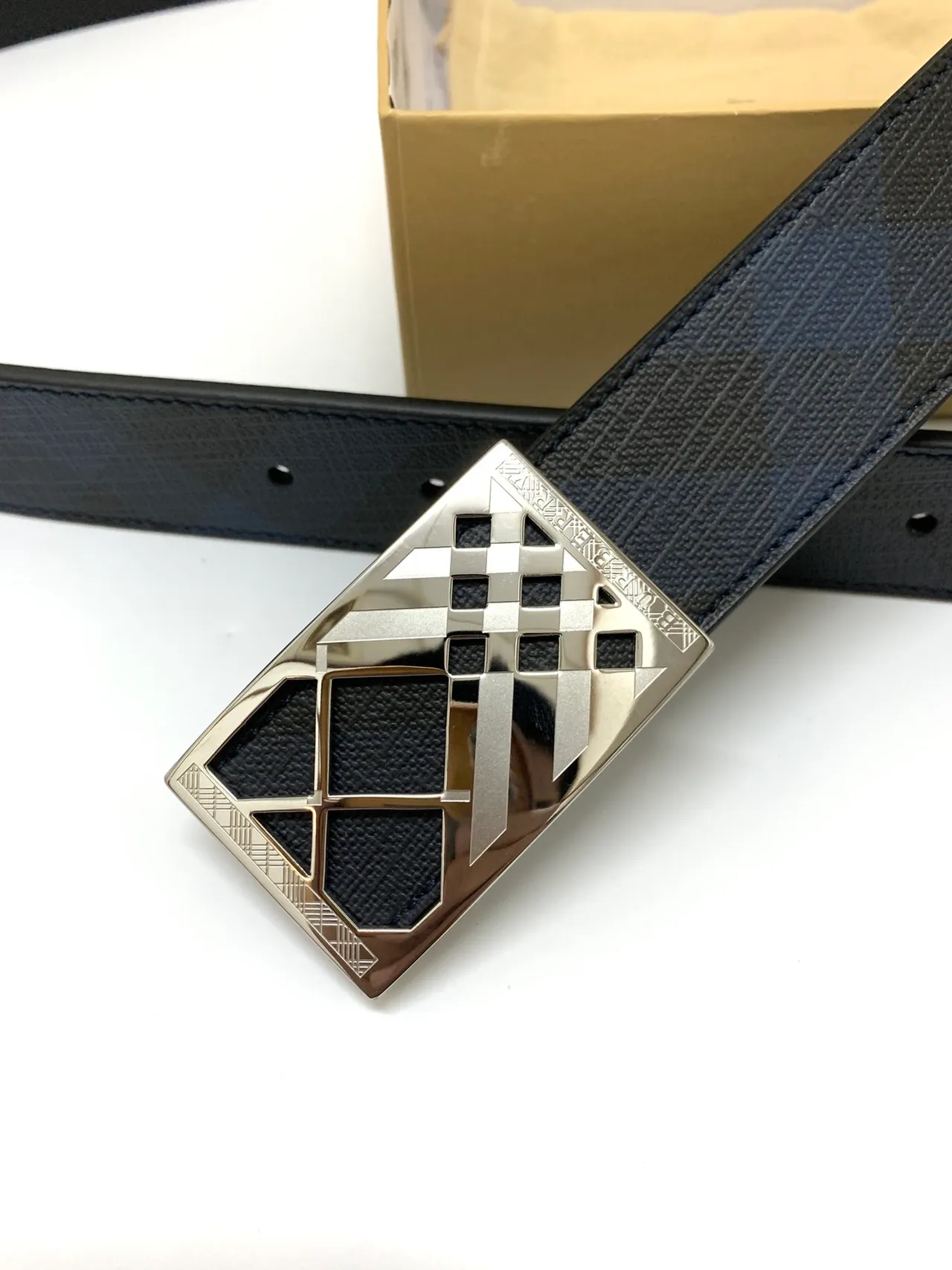Burberry Knight Check Reversible Leather Belt 2