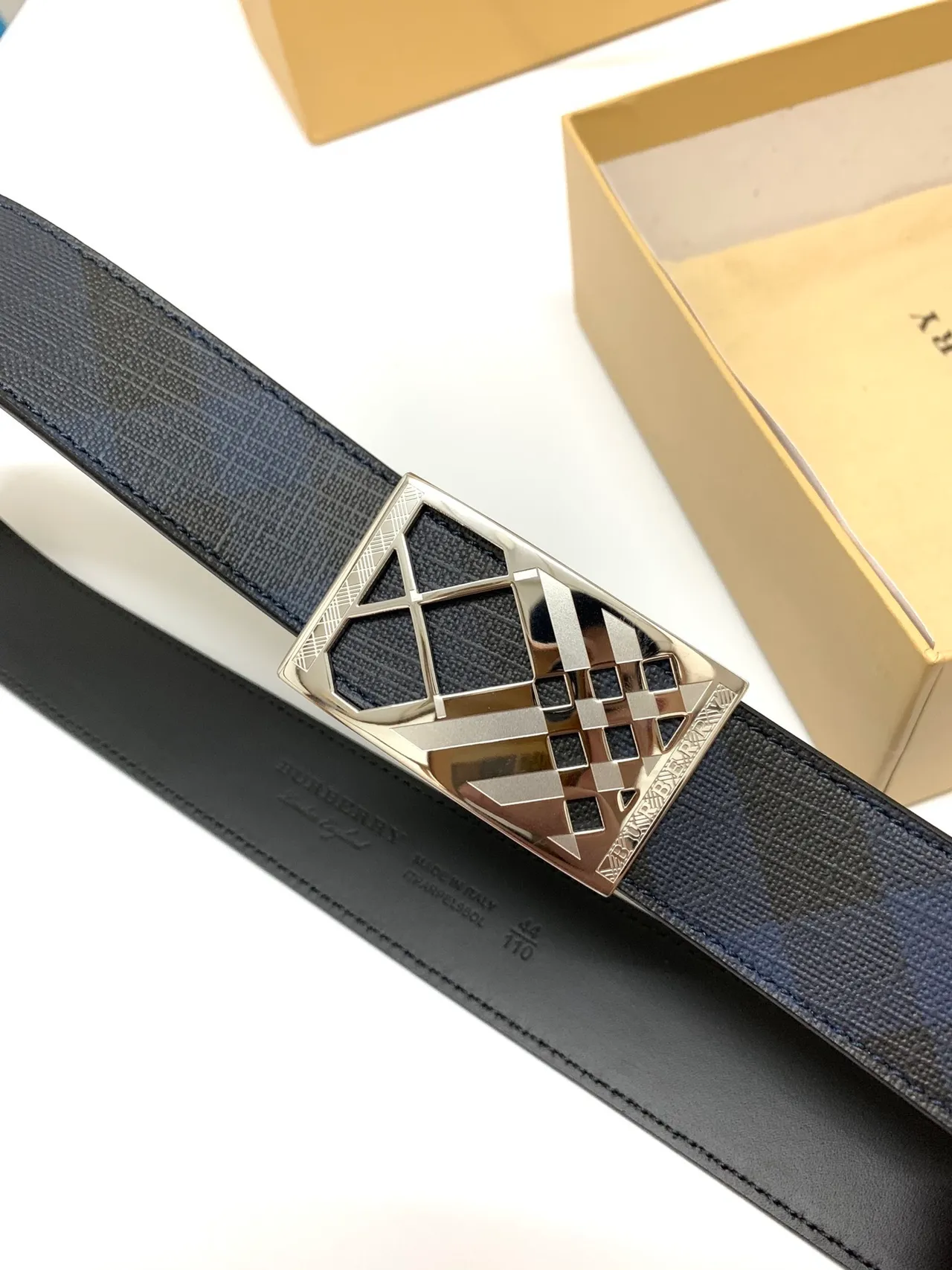 Burberry Knight Check Reversible Leather Belt 3