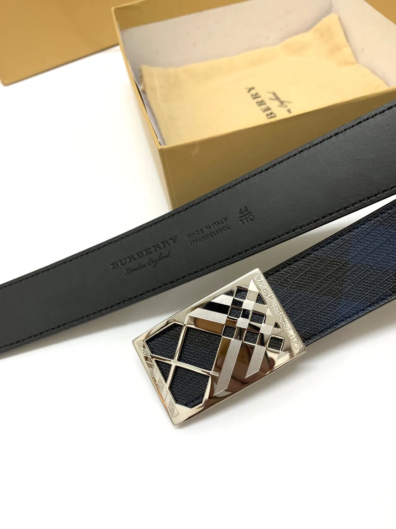 Burberry Knight Check Reversible Leather Belt 8