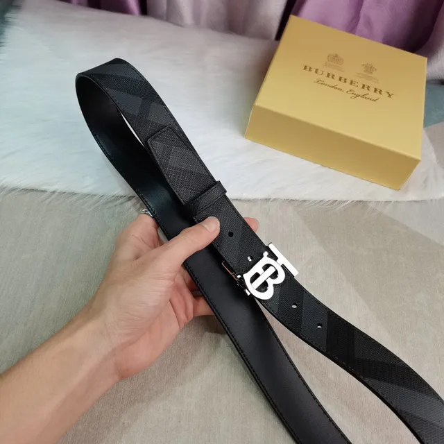 Burberry Knight Reversible TB Monogram Black Leather Belt 7