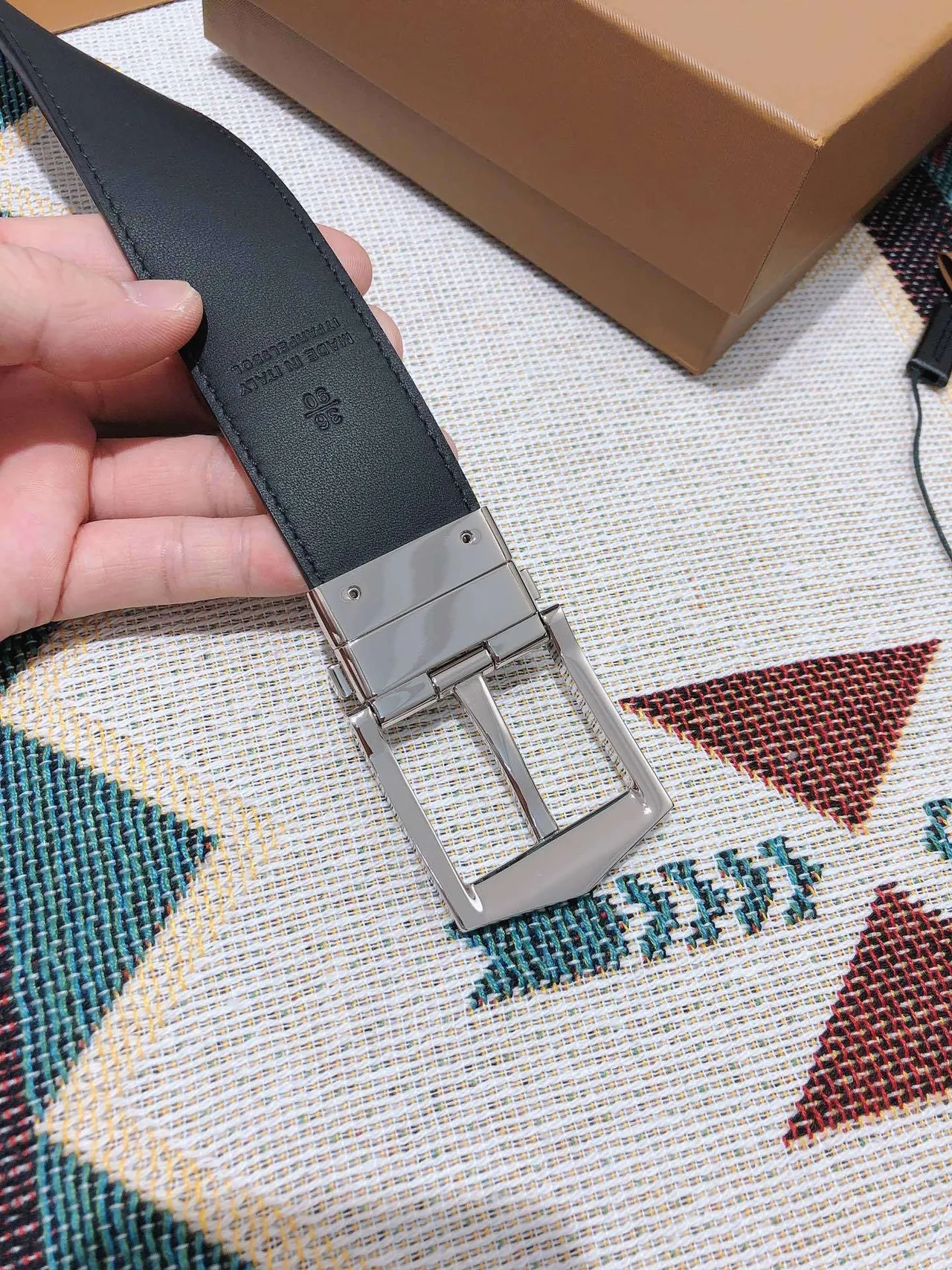 Ceinture Burberry Monogram Marron Beige Réversible en Cuir 4