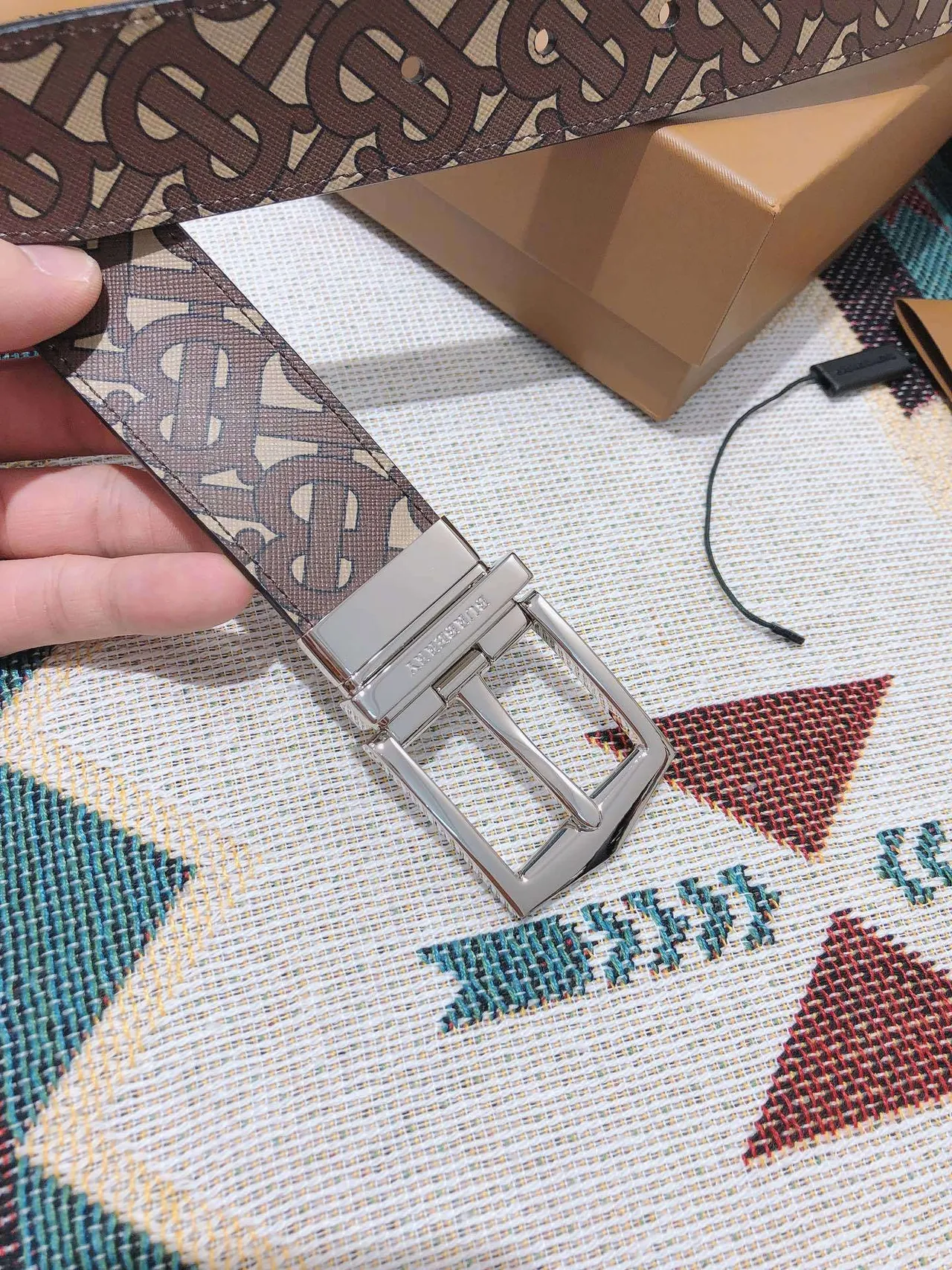 Ceinture Burberry Monogram Marron Beige Réversible en Cuir 5