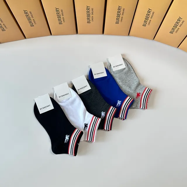 Burberry Multicolor Ribbed Striped Cuff Embroidered Equestrian Knight Logo Socks 3