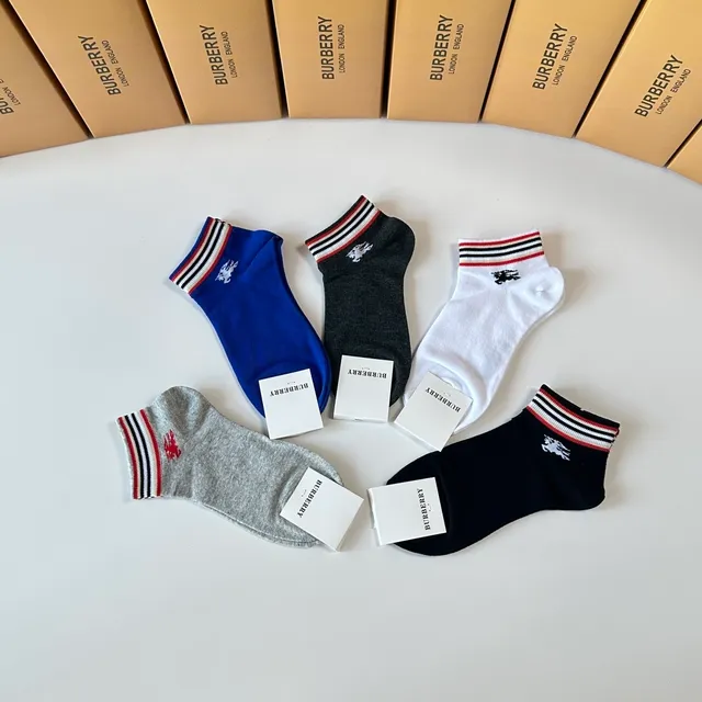 Burberry Multicolor Ribbed Striped Cuff Embroidered Equestrian Knight Logo Socks 8