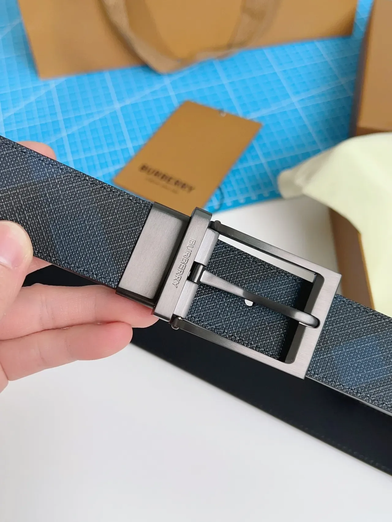 Burberry Navy Black Reversible Buckle House Check Pattern Leather Belt 3