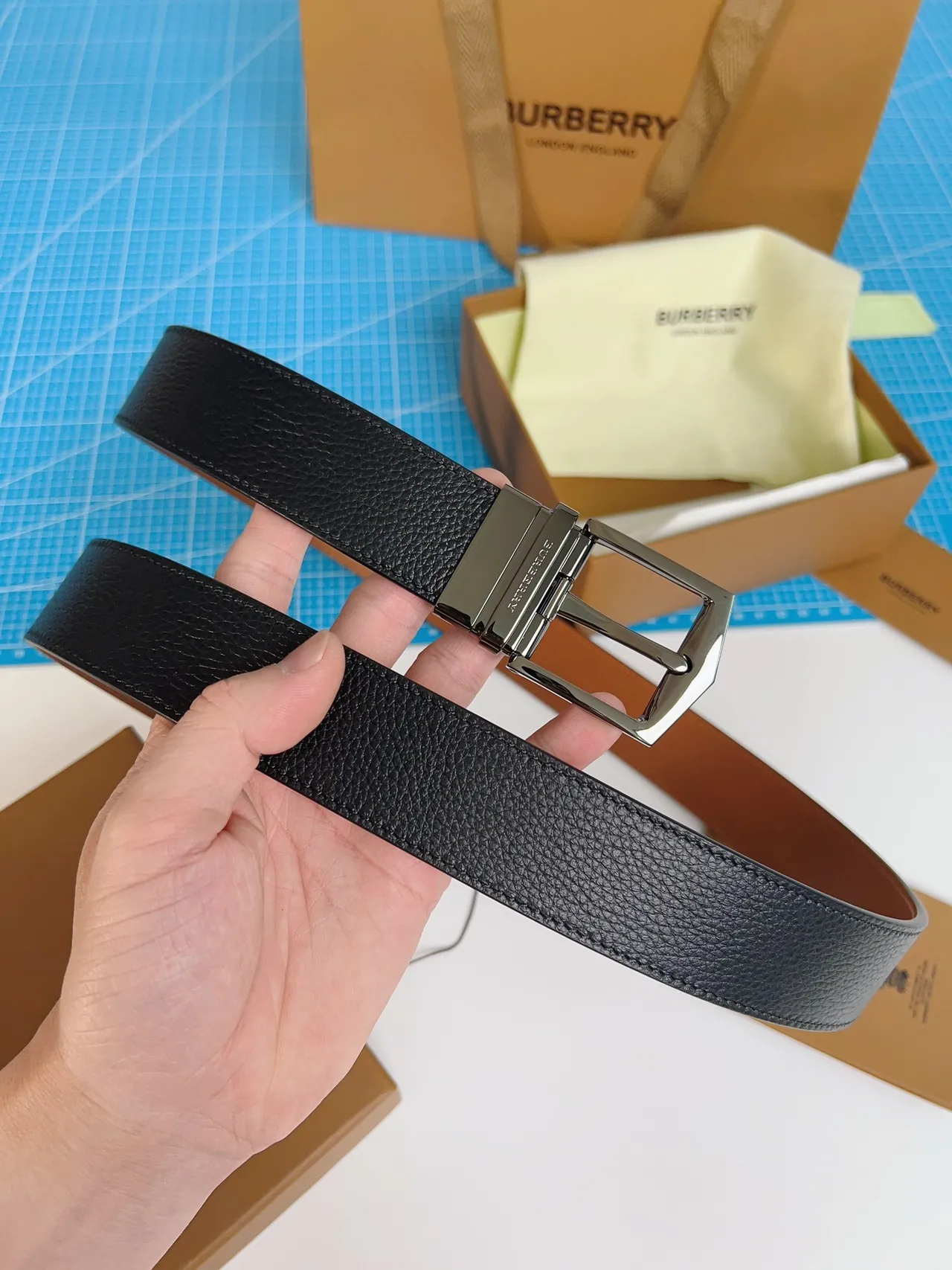 Burberry Reversible Buckle Black Pebbled Leather Belt 3