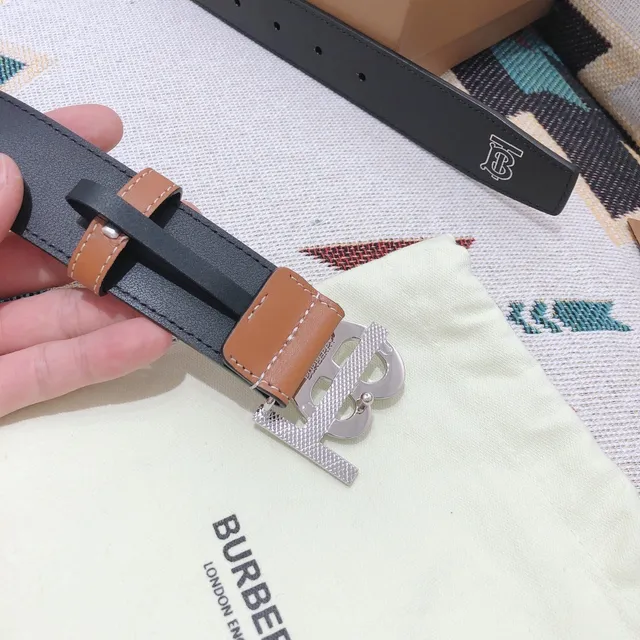 Burberry TB ট্যান চামড়ার বেল্ট 4