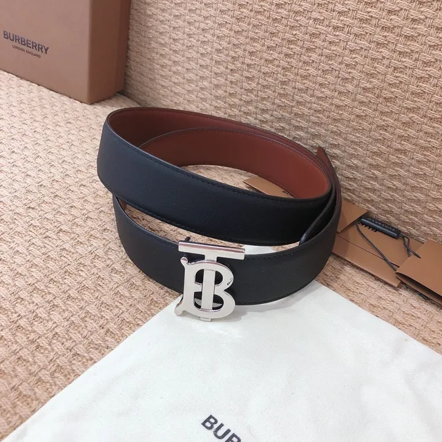 Burberry TB Monogram Belt حزام جلد أسود وبني 8