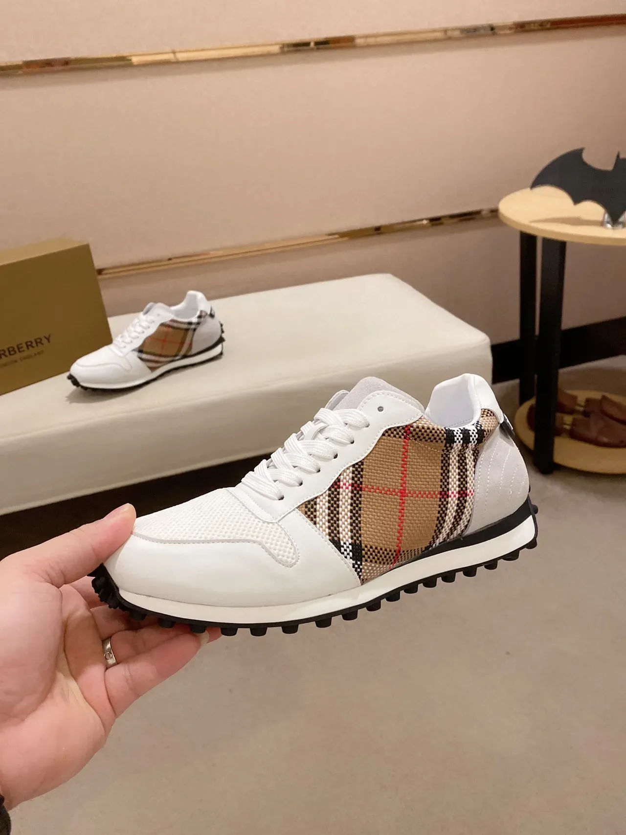 Burberry White Beige Check-Pattern Side Panel Perforated Mesh Toe Lifestyle Sneakers 8